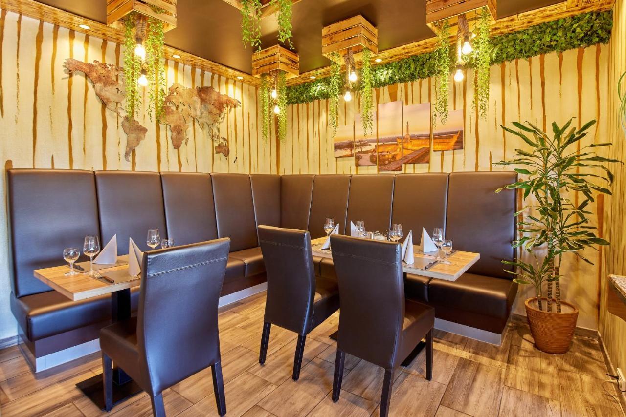 Hotel Restaurant Wuerzig In Ürzig Exteriér fotografie