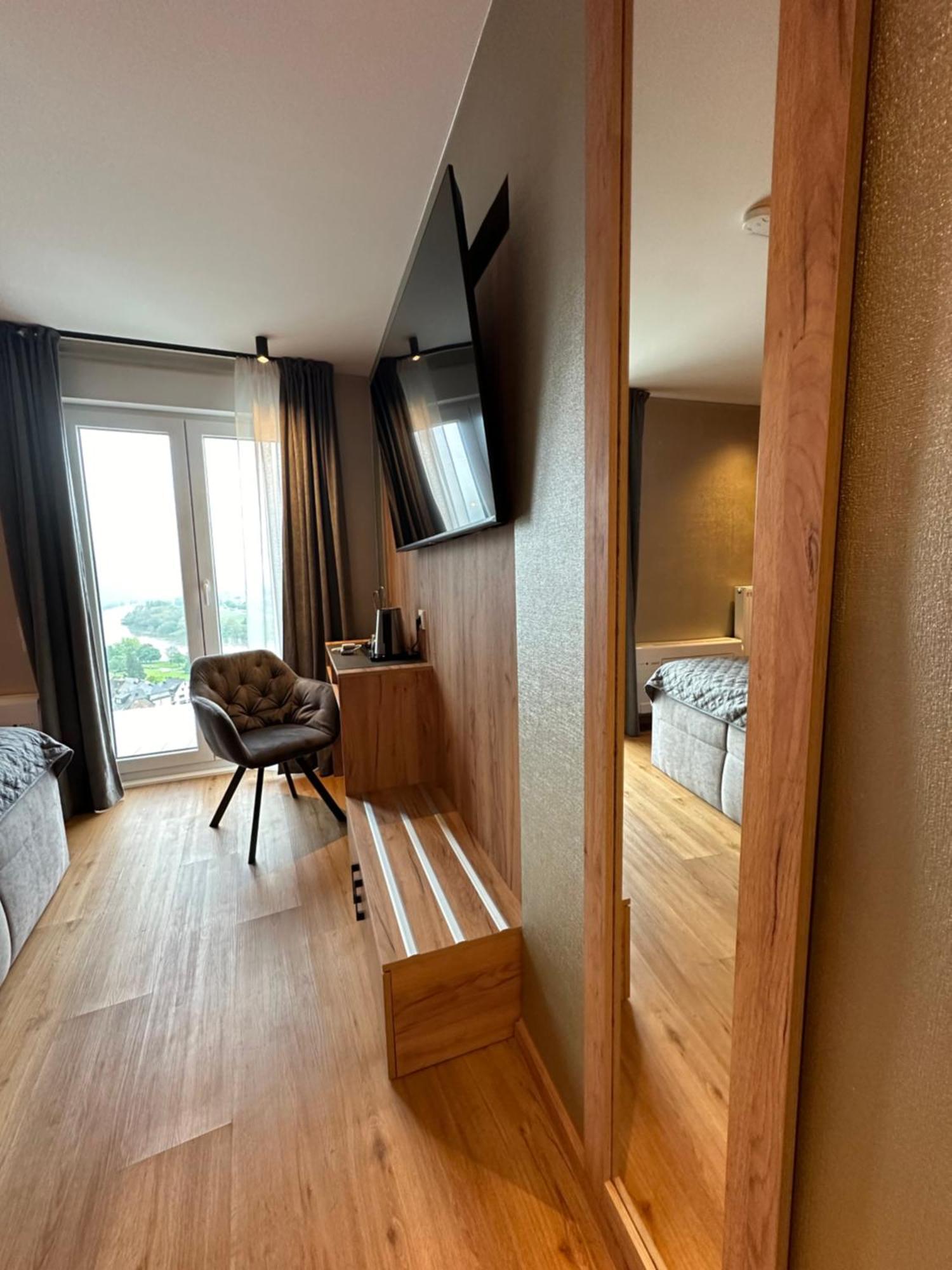 Hotel Restaurant Wuerzig In Ürzig Exteriér fotografie